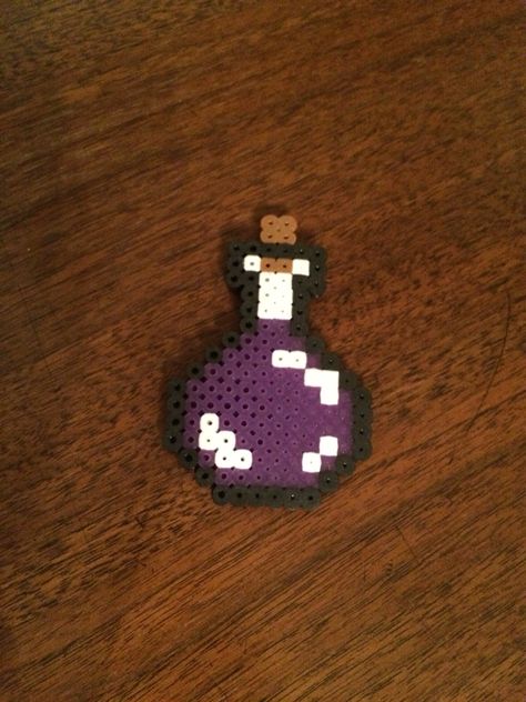 Potion Perler Bead Patterns, Potion Bottle Perler Beads, Alt Crafts, Pyssla Ideas, Harry Potter Perler Beads, Ironing Beads, Perler Pattern, Cross Stitch Sampler Patterns, Easy Perler Bead Patterns