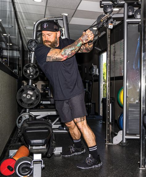 How Zac Brown Got Into the Best Shape of His Life Beard And Mustache Styles, Zac Brown, Mustache Styles, Zac Brown Band, Dance Routines, Beard No Mustache, Men’s Health, Mens Health, Stationary Bike