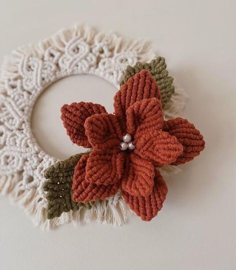 Macrame Wreath With Flowers, Macrame Poinsettia, Holiday Macrame, Macrame Videos, Flower Macrame, It Gets Easier, Macrame Designs, Macrame Style, Unique Macrame