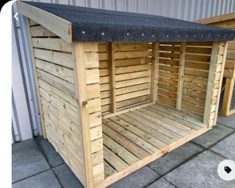 Pallet Wood Store, Log Stores Outdoor, Outdoor Log Storage, Firewood Storage Outdoor Pallet, Pallet Log Store, Cool Backyard Ideas Diy, Wood Stores Outdoor, Pallet Woodstore, Bin Storage Ideas Outdoor