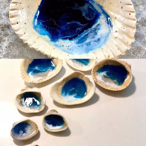 Tiny Shell Crafts, Diy Shell Crafts, Ocean Waves Art, Shells Diy, Resin Work, Ocean Resin, Diy Entryway, Feedsack Fabric, The Carolinas