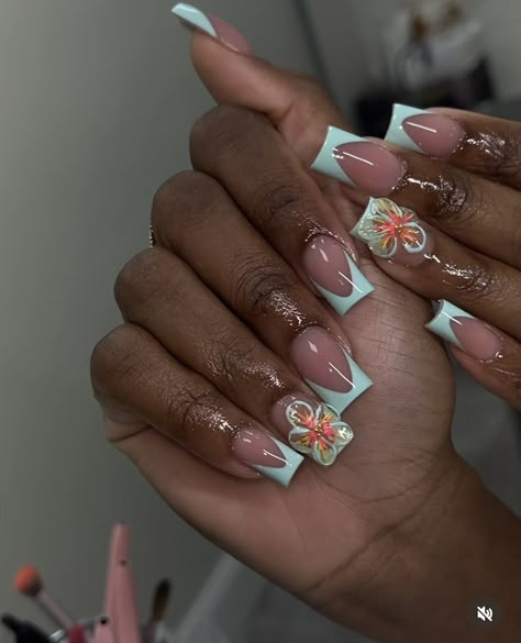 Nails With Hibiscus Flower Design, Tropical Duck Nails, Summer Nails Square Medium, Short Baddie Nails Acrylic, Carribean Cruise Nail Ideas, Tropical Nails Short, Puerto Rico Nails Designs, Jamaican Nails Ideas, Island Nails Tropical