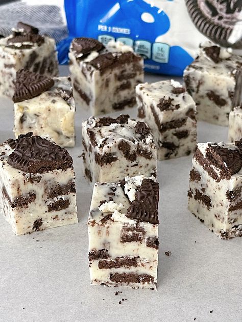 Indulge in the heavenly delight of easy cookies & cream fudge, a simple yet delicious treat that will satisfy your sweet tooth. Made with just three ingredients and the iconic OREO cookies, this fudge is a divine combination of rich white chocolate and creamy cookies. The smooth texture melts in your mouth, while the chunks of OREO cookies add a delightful crunch. With its simplicity and heavenly taste, this cookies & cream fudge is a must-try for any dessert lover, especially for the holidays. Cookies And Cream Fudge, Dessert Lover, Three Ingredient, Oreo Cookies, Cookies And Cream, Easy Cookies, Fudge, Just Desserts, Yummy Treats