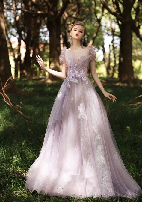 Gaun Dress, Dress Like A Parisian, Magic Dress, Classy Gowns, Gowns Dresses Elegant, Engagement Dress, Royal Dresses, Prom Dress Inspiration, Indian Bridal Outfits