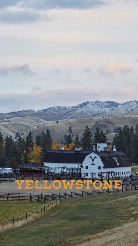 Rio And Beth, Yellowstone Series, Montana Ranch, Country Backgrounds, Cow Print Wallpaper, Cowboy Aesthetic, Western Wallpaper Iphone, Western Aesthetic, Ranch Life