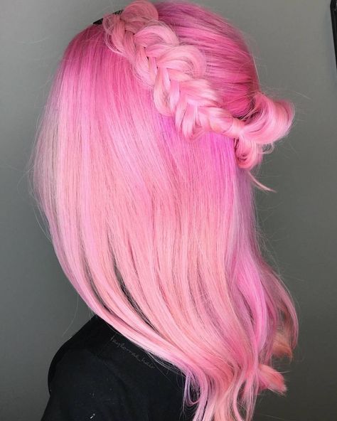 4,942 Likes, 15 Comments - Hair Makeup Nails Beauty (@hotonbeauty) on Instagram: “💕 Bubblegum Pink! Hair by @taylorrae_hair #hotforbeauty” Hair Color Grey Silver, Bubblegum Pink Hair, Pastel Princess, Princess Vibes, Pastel Pink Hair, Hair Color Crazy, Hair Color Purple, Hair Color Pink, Burgundy Hair