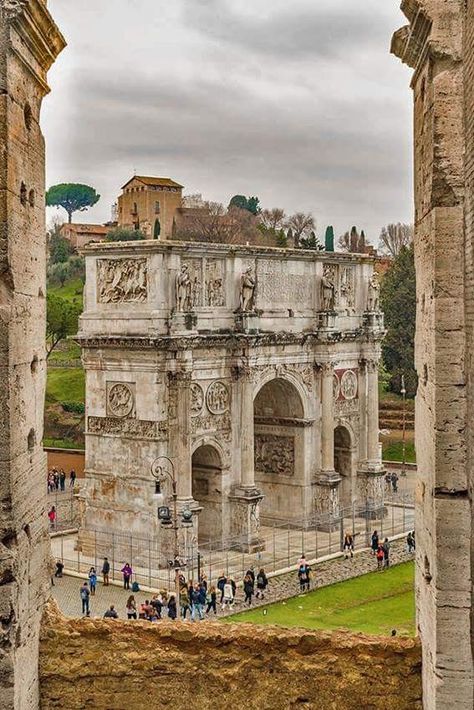 Rome Pictures, Baroque Palace, Alain De Botton, Arch Of Constantine, Mediterranean Aesthetic, Art Through The Ages, Mia Bella, Roma Italy, Italian Baroque