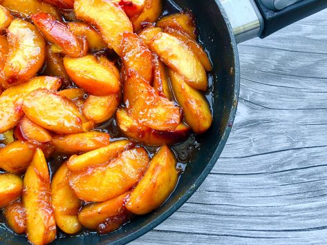 Healthy Caramelized Skillet Peaches is just one of the many ways we love to devour, er, I mean, eat our peaches each summer. Carmelized Peaches Recipes, Skillet Peaches, Sauteed Peaches, Cooked Peaches, Cooked Fruit, Healthy Peach Recipes, Nectarine Recipes, Caramelized Peaches, Fresh Breakfast