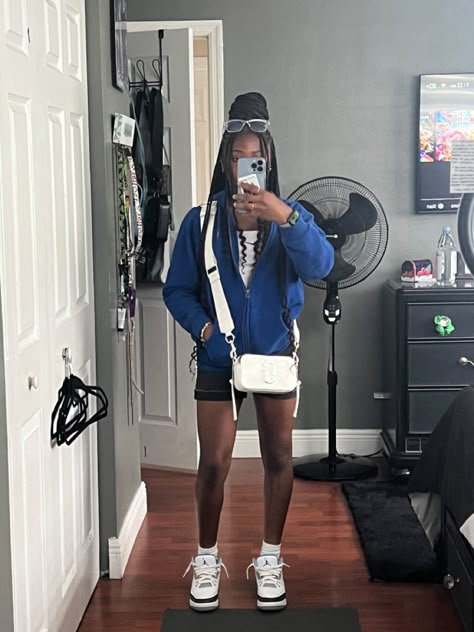 Baddie Back To School Outfits, Outfit Ideas Highschool, Short Outfits Summer, Cute Simple Fits, Cute Highschool Outfits, Teen Fashion Trends, Highschool Outfits, Cute Nike Outfits, Stylish Summer Outfits