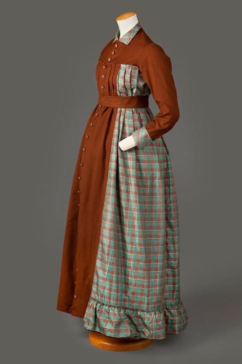 Goldstein museum of design Dress Usa, 1900 Fashion, Victorian Era Fashion, 1880s Fashion, Tea Gown, Fashion Reference, Victorian Clothing, Usa Dresses, Historical Dresses