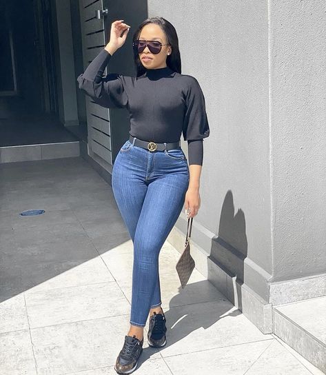 Blue Jean And Black Top Outfit, Office Jeans Outfit Casual Fridays, Cindy Mahlangu, Boss Chic, Shapes Preschool, Cute Outfits With Jeans, African Fashion Ankara, Stylish Work Attire, Business Casual Outfits For Work