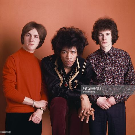 The Jimi Hendrix Experience, London, Spring 1967. Left to right: drummer Mitch Mitchell (1940 - 2008), guitarist Jimi Hendrix (1942 - 1970) and bassist Noel Redding (1945 - 2003). January 01, 1967| Credit: Bruce Fleming Mitch Mitchell, The Jimi Hendrix Experience, Noel Redding, Hey Joe, Jimi Hendrix Experience, Music Pics, London Spring, Afro Punk, Guitar Hero