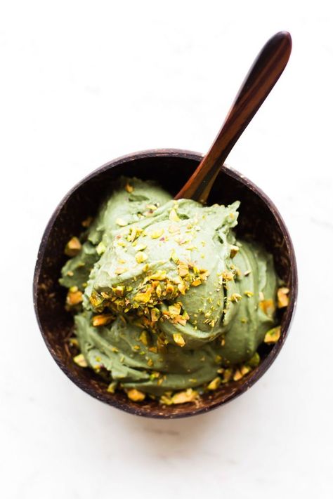 No-Churn Vegan Pistachio Ice Cream Vegan Pistachio Ice Cream, Pepper Farm, Scones Vegan, Vegan Pistachio, Vegan Ice Cream Recipe, Cheesecake Vegan, Pistachio Ice Cream, Dairy Free Ice Cream, Healthy Ice Cream