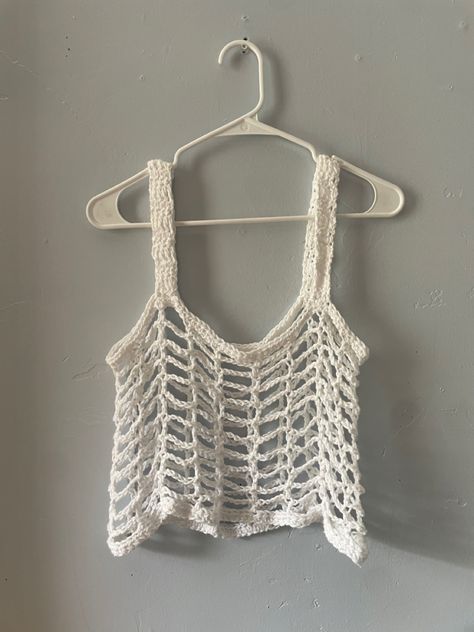 Lacy Crochet, Crochet Tank Tops, Car Trip, Mesh Tank Top, Crochet Tank, White Mesh, White Crochet, Crocheted Item, Crochet Ideas