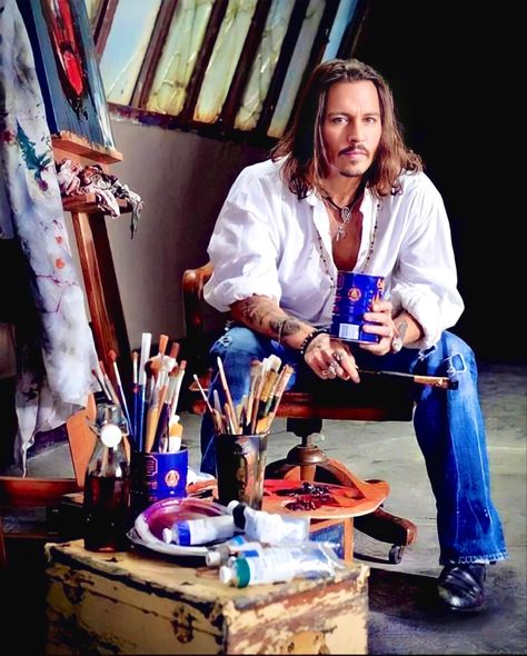 Johnny Depp Painting in his Studio Art Modern Artist painting acrylic oil paints creativity Johnny Depp amber beard Johnny depp movie star famous artist arts paints tutorial painting gallery museum studio Johnny Depp Painting, Johnny Depp Images, جوني ديب, Juice Rapper, Doodle A, Johnny Depp Style, Johnny Depp Pictures, Johnny Depp Movies, Johnny D