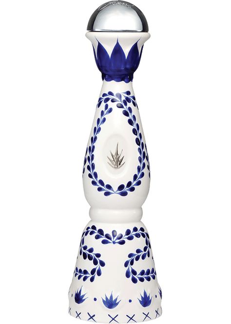 Mexico- An ultra-premium Tequila made of 100% Tequilana Weber Blue Agave. The 8 month aging gives this sipping Tequila an amazing balance, body and flavor. Each bottle is hand-made and hand-painted by artisans in a small village in Mexico, so each one is a unique piece. Clase Azul Reposado Tequila, Best Sipping Tequila, Best Tequila Brands, Azul Tequila, Blue Agave Plant, Sipping Tequila, Blender Drinks, Low Alcohol Drinks, Best Tequila