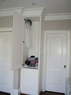 Laundry chute that empties into an upright cabinet. Love it. Nice way to keep Laundry Shoot, Armoire Entree, Laundry Chute, Room Storage Diy, Basement Laundry, Small Laundry Room, Small Laundry, Laundry Room Storage, Laundry Mud Room