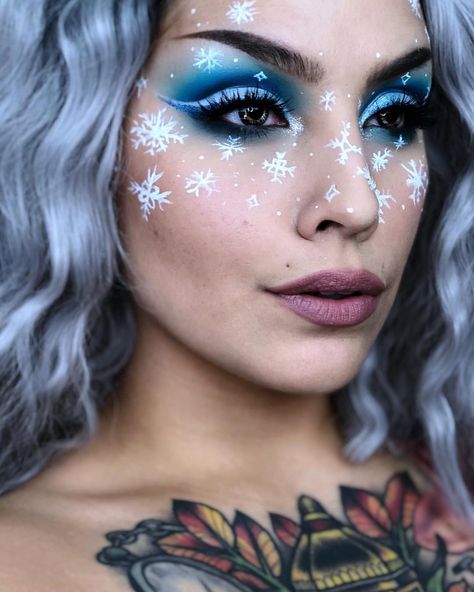 Snowflake Makeup, Disney Eye, Snow Makeup, Winter Eye Makeup, Disney Eye Makeup, Frozen Makeup, Wonderland Makeup, Christmas Eye Makeup, Christmas Makeup Look