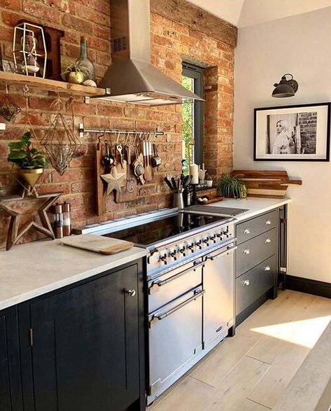 Five Of My Current Favourite Home Renovators On Instagram.... Their before & afters and top tips! — HORNSBY STYLE Exposed Brick Walls Kitchen, Kitchen Exposed Brick, Exposed Brick Kitchen, Red Kitchen Walls, Brick Wall Kitchen, Dapur Rustic, Trailer Deck, Model Dapur, Kitchen Industrial