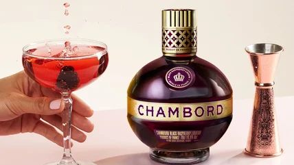 What Is Chambord And How Do You Drink It? Drinks With Chambord, Chambord Recipes, Chambord Cocktails, Chambord Liqueur, French Cognac, French Martini, Flavored Vodka, Tasting Table, Frozen Fruit