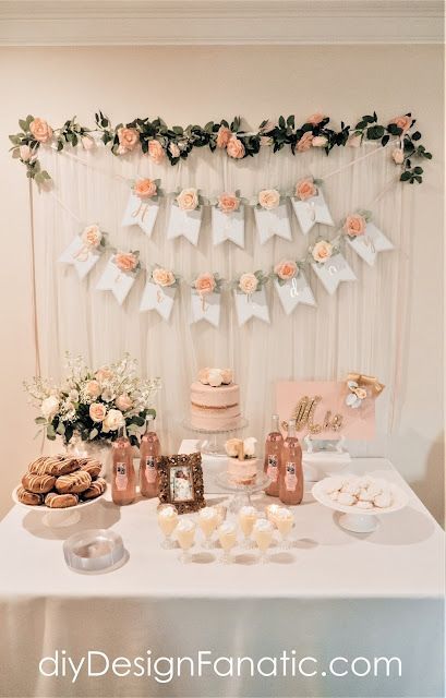 Simple Floral Birthday Decor, Floral Birthday Party Ideas, First Birthday Girl Decorations, Cute Birthday Decor, Floral Birthday Party Decorations, Floral Theme Birthday Party, Cute Birthday Decorations, Vintage Birthday Decorations, Simple Party Decorations