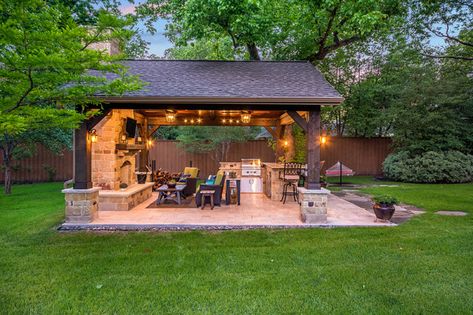 Project of the Month: September 2017 - Rustic - Patio - Houston - by TCP Custom Outdoor Living | Houzz Small Outdoor Kitchens, Grill Ideas, Backyard Barbeque, Rustic Patio, Outdoor Kitchen Ideas, Outdoor Pavilion, Pavilion Design, Summer Backyard, Backyard Pavilion