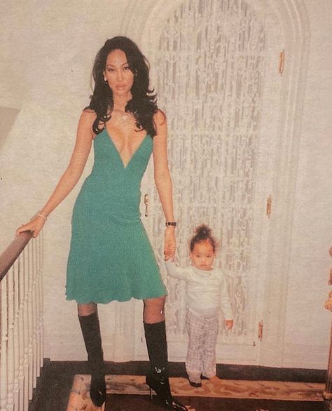 Kimora Lee Simmons 2000s, Ming Lee Simmons, Ming Lee, Kimora Lee Simmons, 2000s Fashion Trends, Terrible Twos, Early 2000s Fashion, Happy Wife, Baby Phat