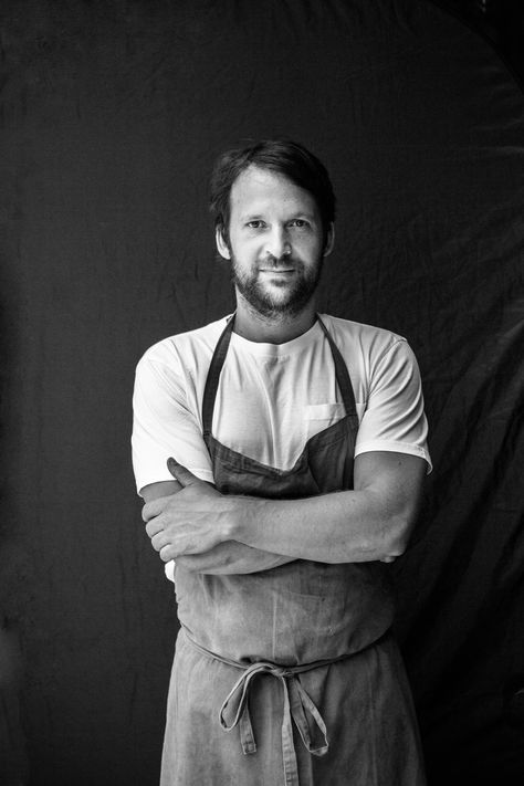 Rene Redzepi at Noma Tulum Chef Portrait Photography, Interview Photography, Chef Portrait, Chef Pictures, Starting A Restaurant, Michelin Man, Restaurant Social Media, Chef Styles, Food Photoshoot