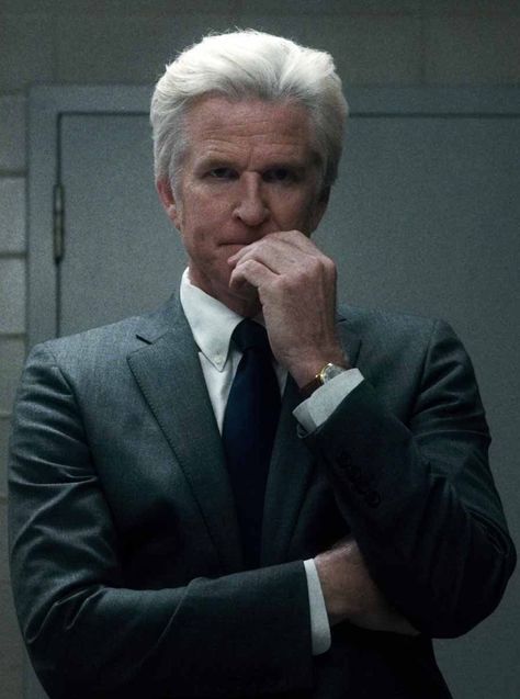 Matthew Modine Stranger Things, Dr Brenner Stranger Things, Martin Brenner, Strange Things Season 2, Matthew Modine, Watch Stranger Things, Fan Theories, Stranger Things Characters, Eleven Stranger Things