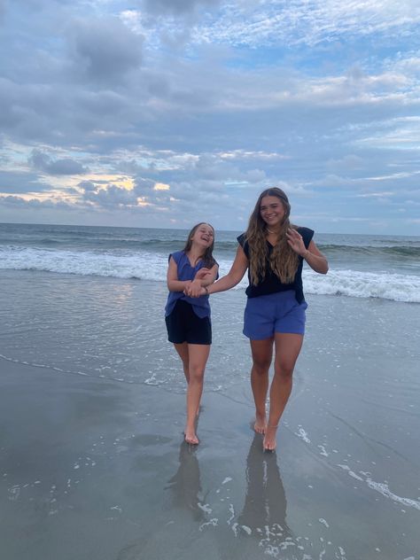 family | college | parents | niece | daughter | sister | love | photos | fun | life | first | throwback | aunt | beach | photo | holding hands | walking | pose | matching | laughter Holding Hands Walking, Walking Pose, Aunt And Niece, College Parents, Walking Poses, Fun Life, Beach Photo, Sister Love, Love Photos