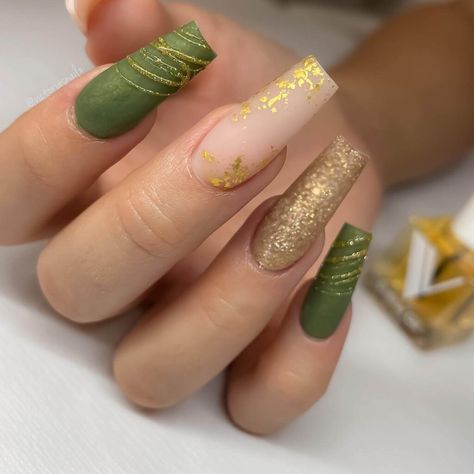 31 Simple Fall Nail Ideas 12 Olive French Tip Nails, Army Green Nails, Olive Green Nails, Olive Nails, Fall Nail Ideas, Simple Fall Nails, Green Nail Designs, Green Nail Polish, Green Nail