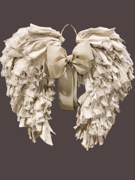 Memorial Gifts Diy Craft Ideas, Angel Wings Wreaths, Angel Wings Wreath, Angel Wings Wreath How To Make, Shabby Chic Christmas Diy, Memorial Gift Diy, Dream Catcher Wedding Decor, Grapevine Wreath With Angel Wings, Angel Wing Crafts