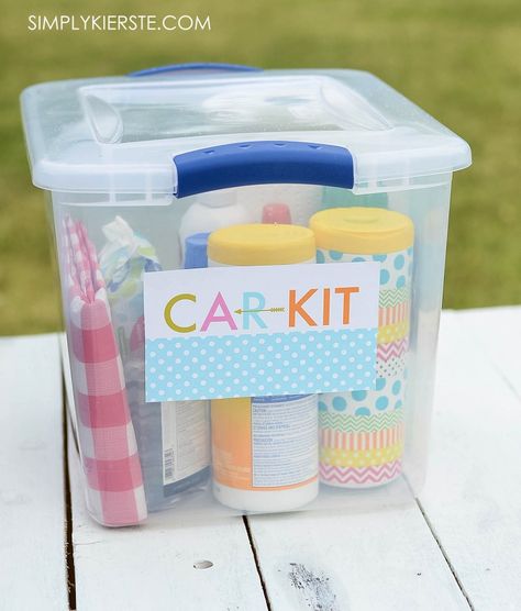 Summer Car Kit | simplykierste.com Diy Car Cleaning, First Cars, Organisation Hacks, Car Essentials, Clean Your Car, Car Cleaning Hacks, Car Kit, Car Hacks, Diy Car