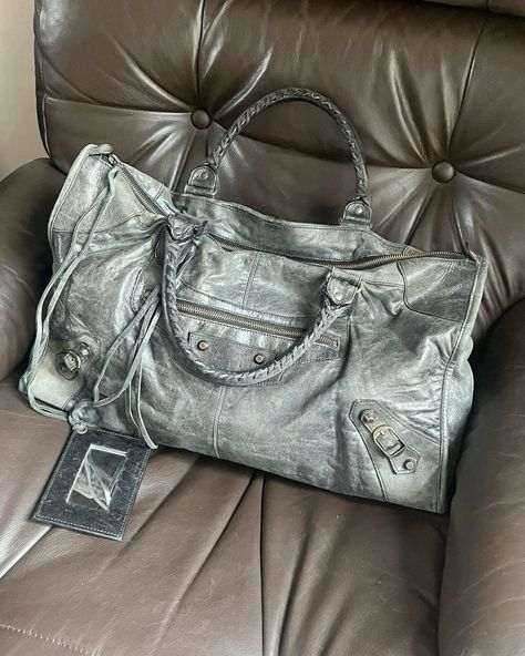 Balanciaga Bag, Balenciaga Work, Diesel Bag, Bag Obsession, Digital Closet, Instagram S, Bag Green, Bags Aesthetic, Balenciaga Bag