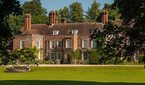 Deane House in Summer by Anguskirk, via Flickr Country House Exterior, Georgian Houses, English Country Manor, English Houses, Architecture Classic, Classical House, English Manor Houses, Georgian Architecture, English Manor