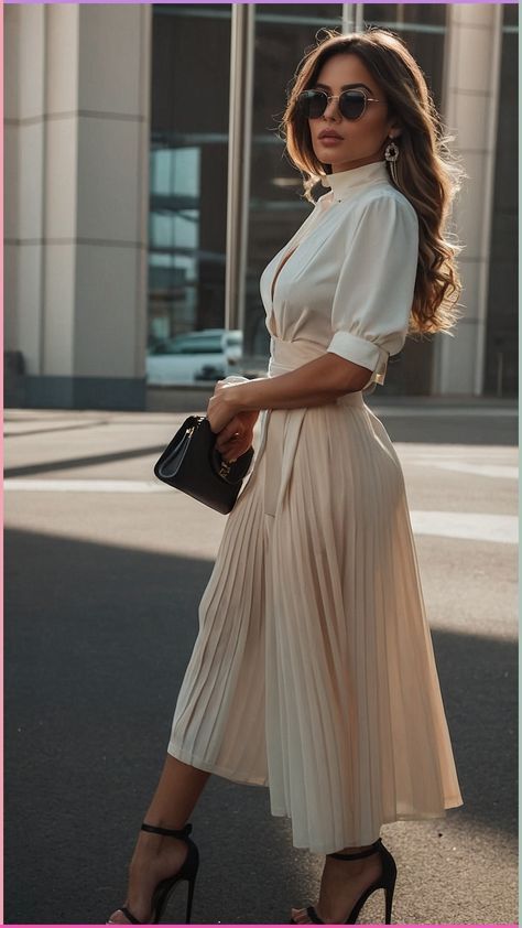 Sophisticated And Elegant Outfits, Because Of Alice Clothing, Elegant Outfit For Black Women, Autumn Outfits Women Classy, Italian Brunch Outfit, How To Dress In My 40s For Women, Old Fashioned Outfits Vintage Classy, Classic Fashion Summer, Elegant Summer Work Outfits