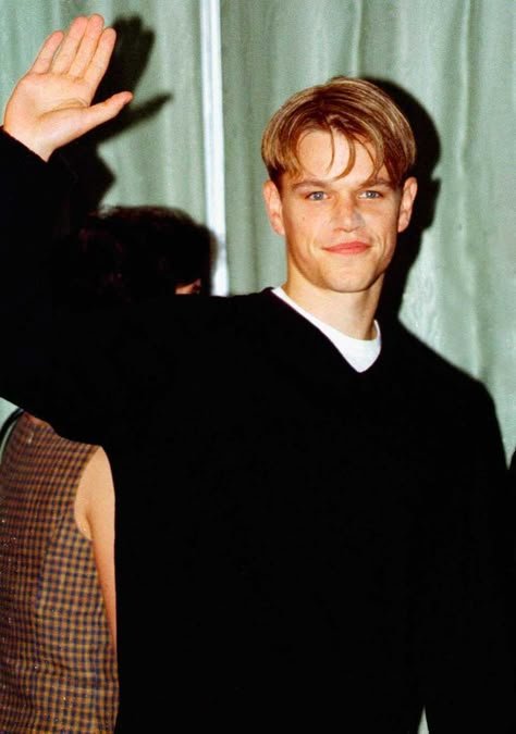 Matt Damon 90s, Matt Damon Ben Affleck, 90s Actors, Jason Bourne, Good Will Hunting, 90s Men, Jude Law, Matt Damon, The Secret History