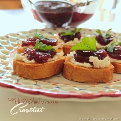 Cranberry Relish Crostini via homework Appetizers To Go, Christmas Main Dishes, Recipes For Thanksgiving, Jellied Cranberry Sauce, Crostini Recipes, Cranberry Relish, Light Appetizers, Holiday Recipes Christmas, Thanksgiving Appetizers