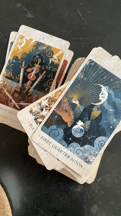 Tarot Cards Decks Beautiful, Tarot Cards Aesthetic, Tarot Design, Tarot Aesthetic, Vintage Tarot, Tarot Magic, Aesthetic Collection, Tarot Tips, Tarot Meanings