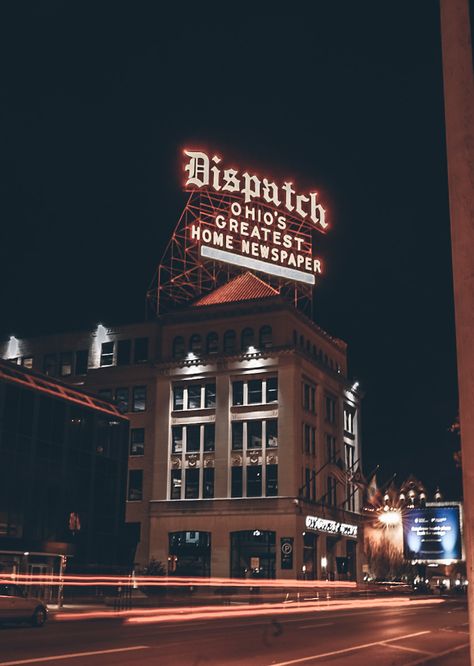 Night photography at downtown columbus ohio. "Dispatch: Ohio's Greatest Home Newspaper" Dayton Ohio Photography, Columbus Ohio Aesthetic, Ohio Aesthetic, Ohio State Wallpaper, Downtown Columbus Ohio, Columbus Skyline, Photo Walls Bedroom, Dream Country, Downtown Cleveland