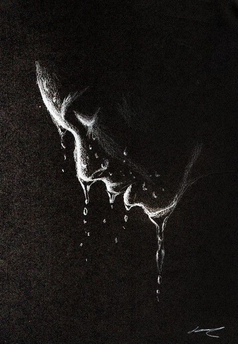 Drawings To Do On Black Paper, White On Black Art Drawing, Sketch In Black Paper, White Pencil Sketch On Black Paper, Black Paper White Pencil Drawing, White Drawings On Black Paper, Black And White Sketches Pencil, Things To Draw On Black Paper, White Charcoal Drawing On Black Paper