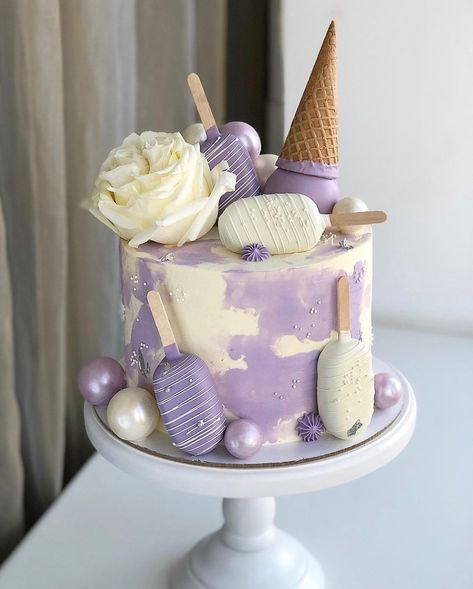 Modern Birthday Cakes, Purple Cakes Birthday, Candy Birthday Cakes, 10 Birthday Cake, Purple Cake, Birthday Cakes For Teens, Unique Birthday Cakes, Purple Cakes, Elegant Birthday Cakes