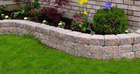 Garden Walls & Edging on Pinterest | Retaining Walls, Garden Walls ... Retaining Wall Garden Bed, Retaining Wall Garden, Ottawa House, Backyard Raised Garden, Desert Landscape Design, Front Yard Flowers, Landscape Details, Garden Retaining Wall, Garden Layouts