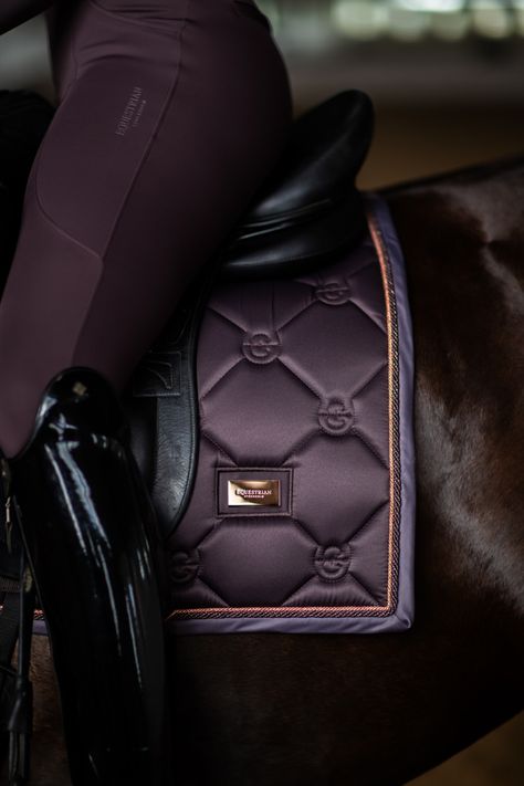 #equestrianstockholm #esstockholm #equestrian #equestrianfashion #equestrianoutfit #equestrianlifestyle #equestrianchic #dressagerider #dressagehorse #dressagestyle #dressageriding #dressageoutfit #dressage #equestrianstyle #dressagehorse #ridingoutfit #ridewear #horseriding #horselover #horsegirl #horsebackriding #rider #horse #horses Dressage Outfit, Dressage Tack, Dressage Fashion, English Horse Tack, Equestrian Outfit, Moonless Night, Horse Saddle Pads, Dressage Saddle Pad, Equestrian Chic