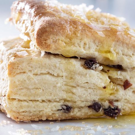 Irish Scones Recipe, Irish Scones, Irish Butter, Flaky Salt, Think Food, Irish Recipes, Saint Patrick's Day, Scone Recipe, Scones