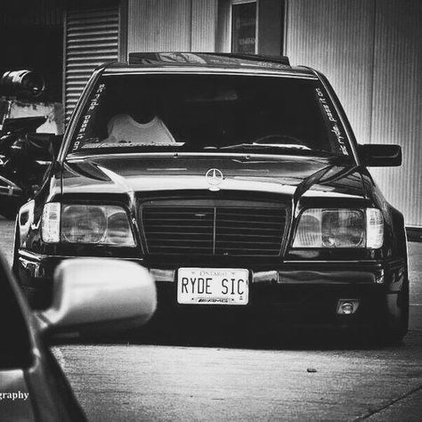 Mercedes 300e, Mercedes 124, Mercedes Classic, Mercedes 220, Mercedes Benz C220, Black Mercedes, Mercedes W126, Mercedes Benz Wallpaper, Black Mercedes Benz