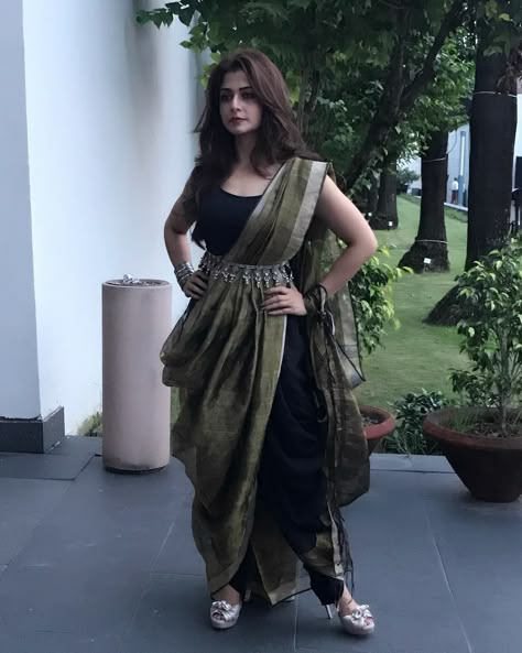 45.9k Followers, 438 Following, 1,953 Posts - See Instagram photos and videos from Suruchi Parakh Couture (@suruchiparakh) Sari With Pants, Dhoti Sari, Black Dhoti, Dolly Jain, Ancient Fashion, Saree Model, Saree Drapes, Dhoti Saree, Dress Saree