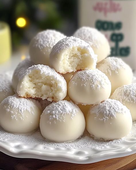 Chocolate Condensed Milk, Samhain Recipes, Snowball Cookies Recipe, Snowball Cookie Recipe, Snowball Cookies, Delicious Cream, Golden Glitter, Sweetened Condensed Milk, Confectioners Sugar