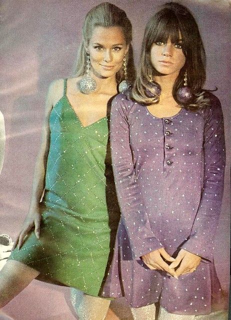 60s Party Outfit, 60's Party, 70s Mode, 60s Party, 60s Women, 60s 70s Fashion, Lauren Hutton, Party Mode, Over 60 Fashion