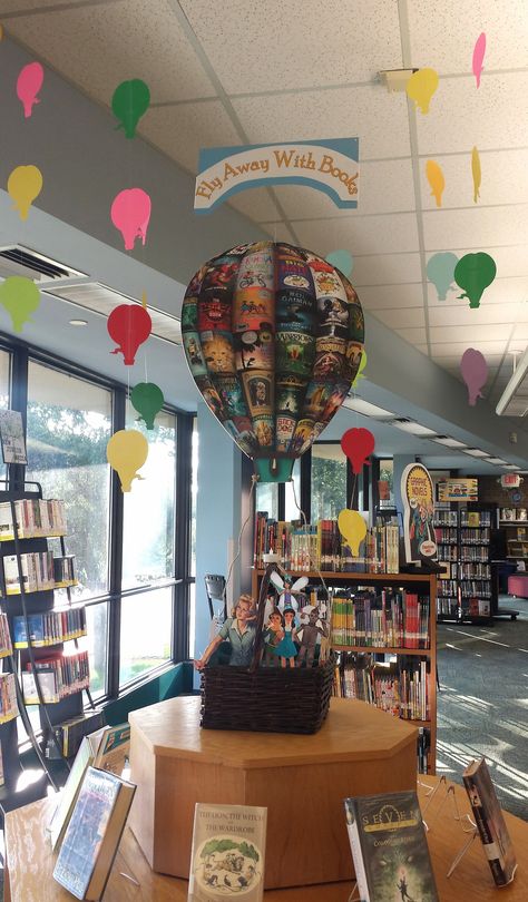 Schimelpfenig Library | September 2016 Youth Display, "Fly A… | Flickr Art Books Display, Year 2 Book Corner Ideas, Book Week Display Ideas, Primary Library Ideas, Library Display Ideas School, New Books Library Display, Adventure Library Display, Childrens Library Design, Children’s Library Ideas